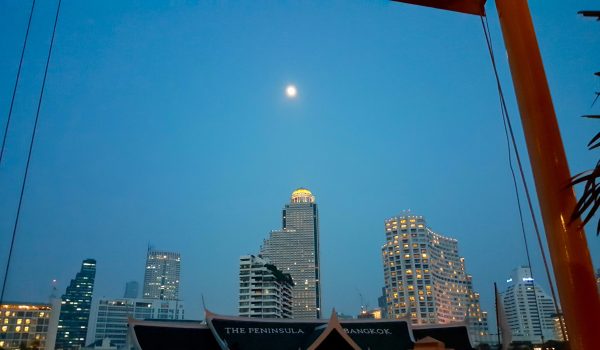 Bangkok evening by Ingemar Pongratz