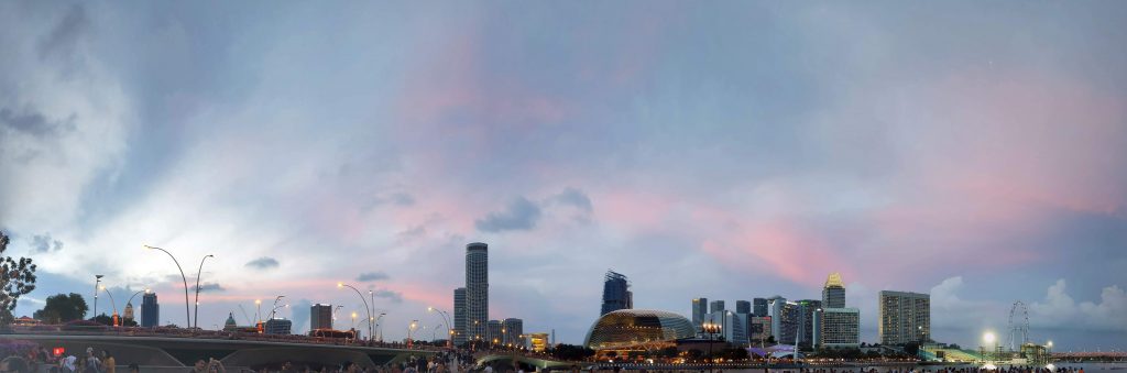 Singapore sky av Ingemar Pongratz