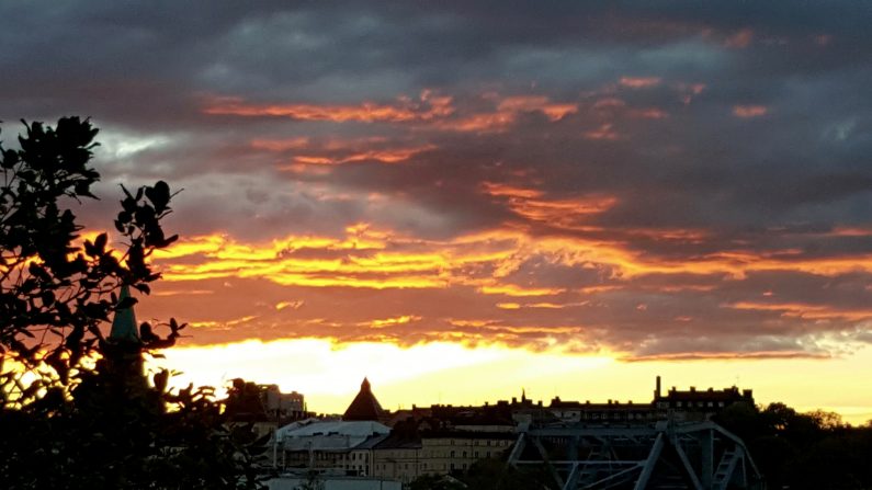 Stockholm sky by Ingemar Pongratz